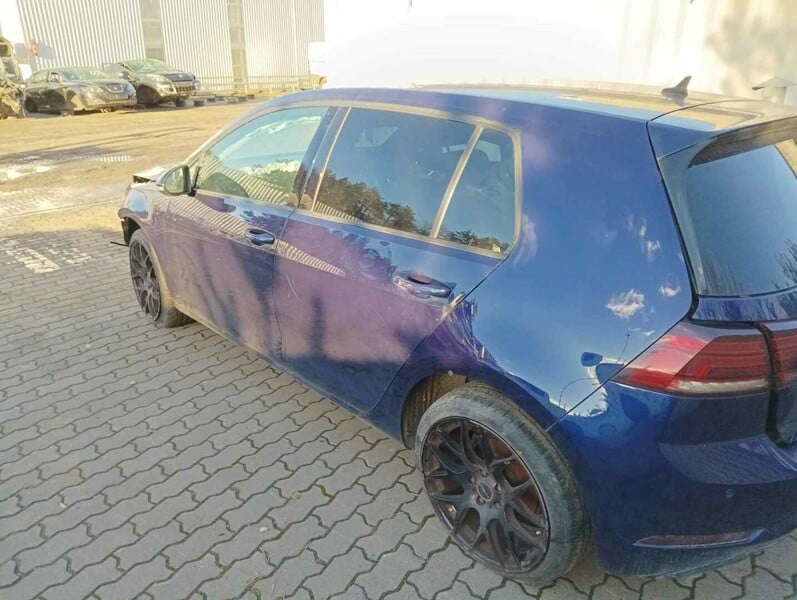 Photo 4 - Volkswagen Golf 2019 y parts