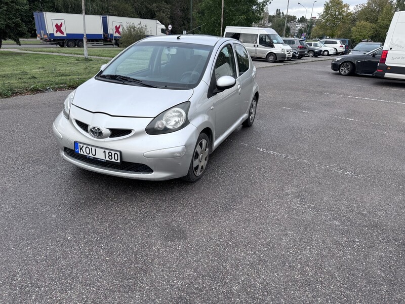 Toyota Aygo 2006 г Хэтчбек