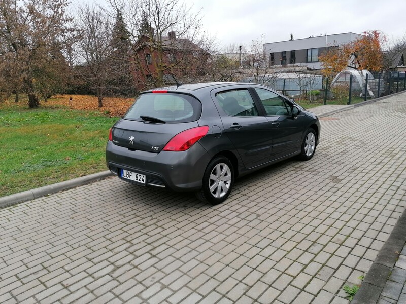 Peugeot 308 2008 г Хэтчбек