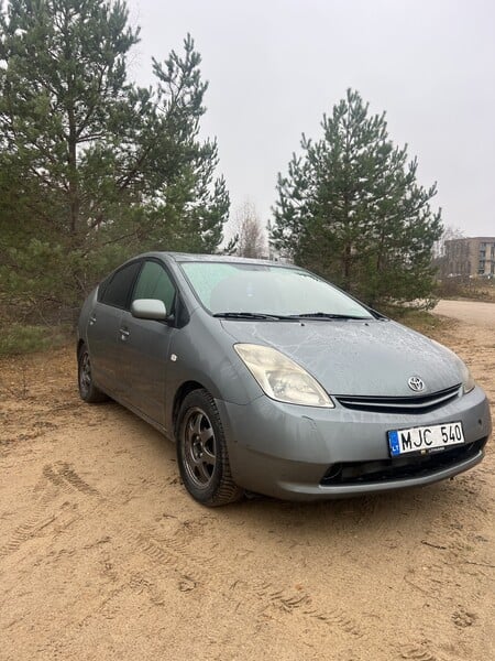 Toyota Prius II 2005 y