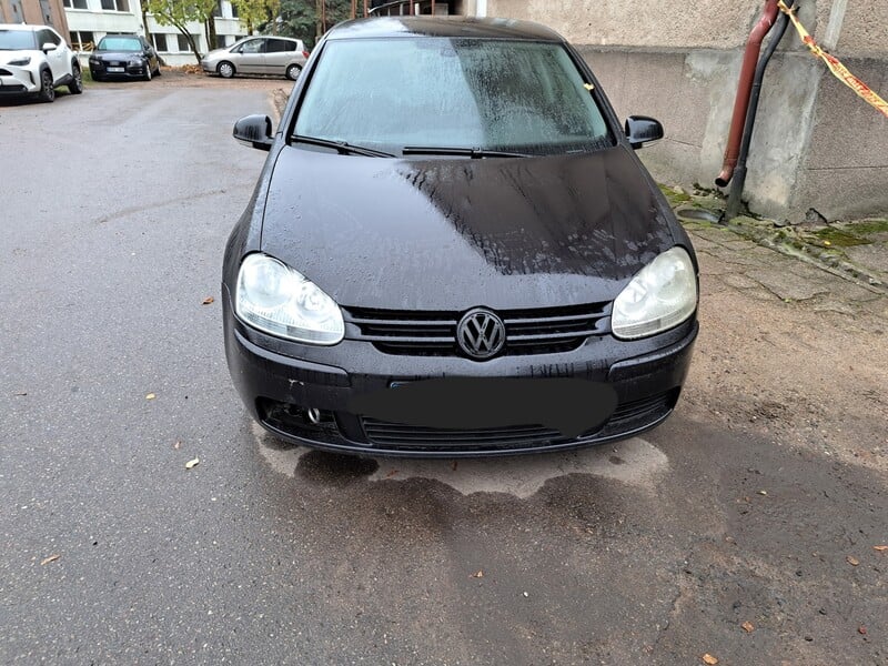 Photo 2 - Volkswagen Golf 2005 y Hatchback