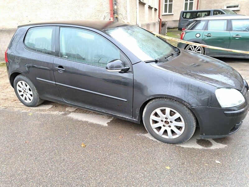 Photo 3 - Volkswagen Golf 2005 y Hatchback