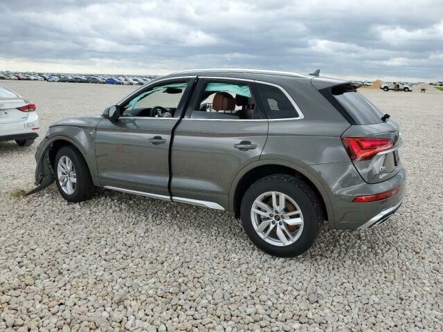 Фотография 2 - Audi Q5 2024 г Внедорожник / Кроссовер