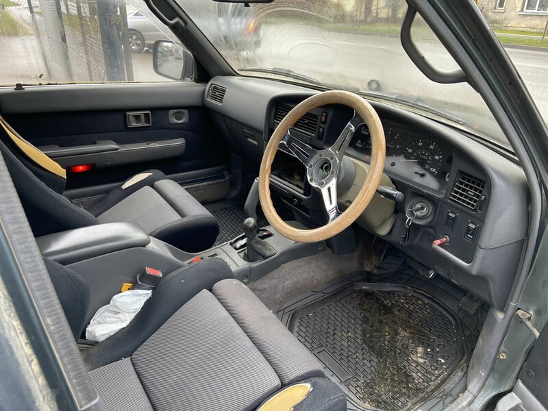 Nuotrauka 8 - Toyota 4-Runner 1991 m Visureigis / Krosoveris