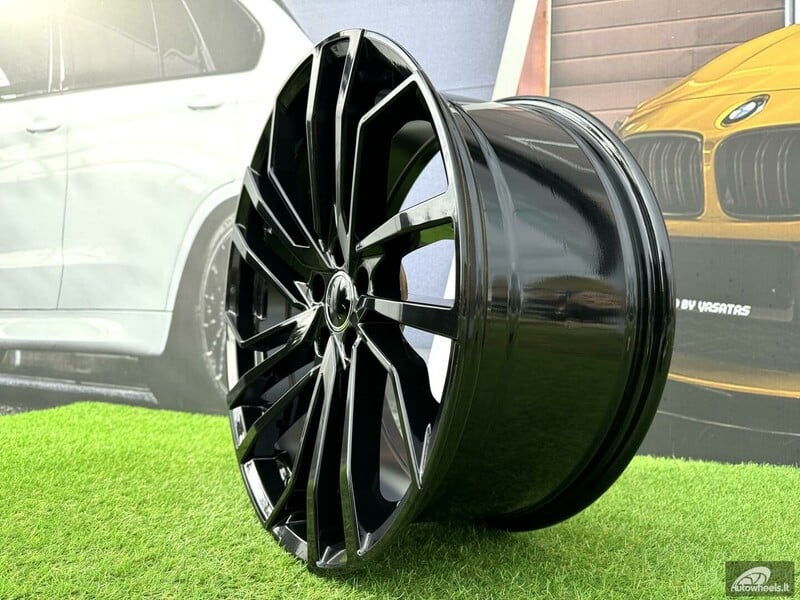 Photo 4 - Autowheels Audi 5 Segment Spoke Evo Style light alloy R22 rims