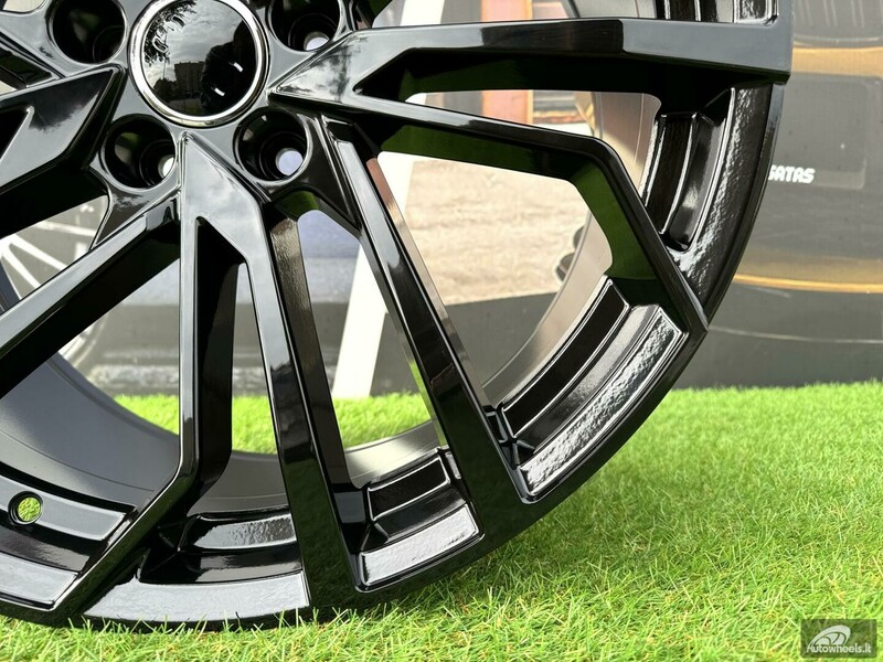 Photo 10 - Autowheels Audi 5 Segment Spoke Evo Style light alloy R22 rims