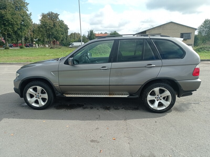 Bmw X5 E53 2004 y