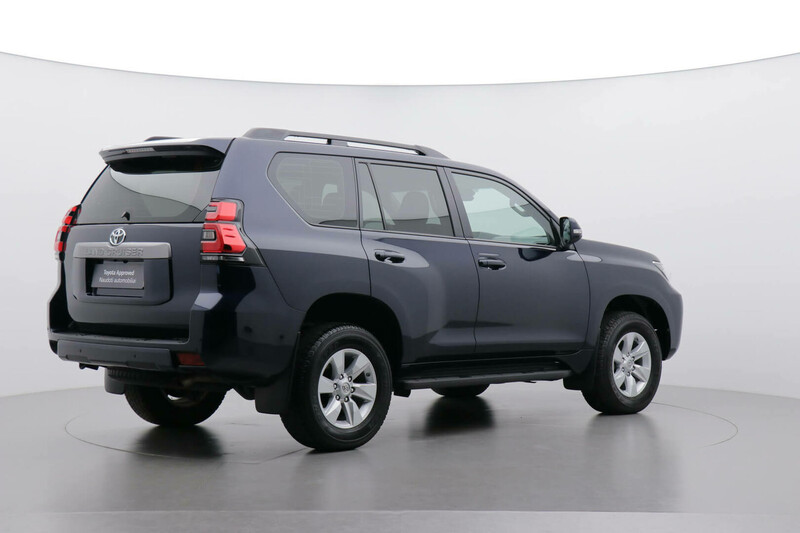 Photo 2 - Toyota Land Cruiser 2022 y Off-road / Crossover