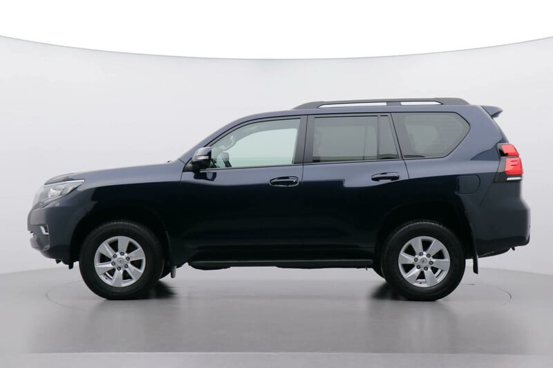 Photo 3 - Toyota Land Cruiser 2022 y Off-road / Crossover