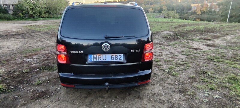 Photo 6 - Volkswagen Touran 2007 y Van