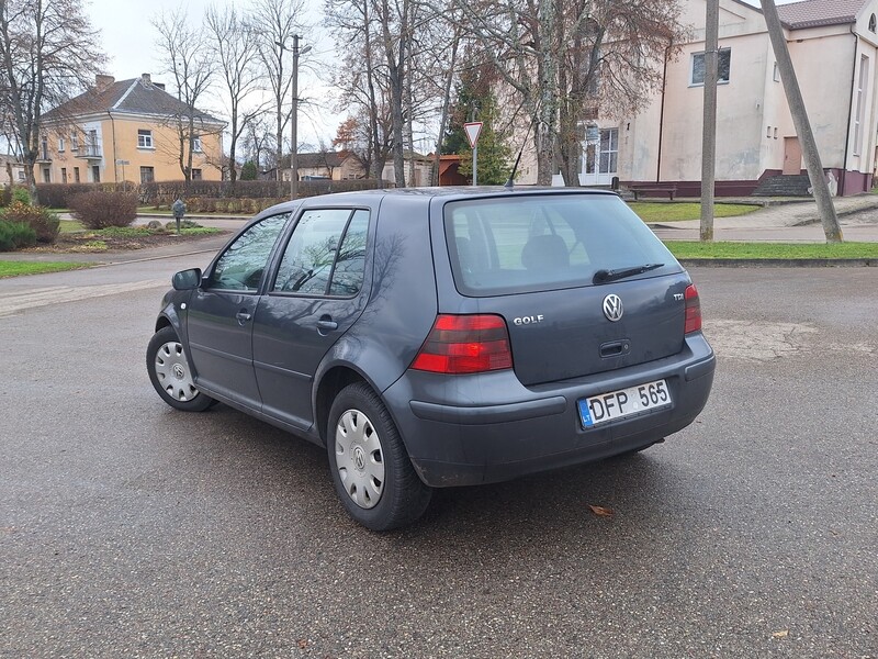 Photo 4 - Volkswagen Golf TDI 2000 y