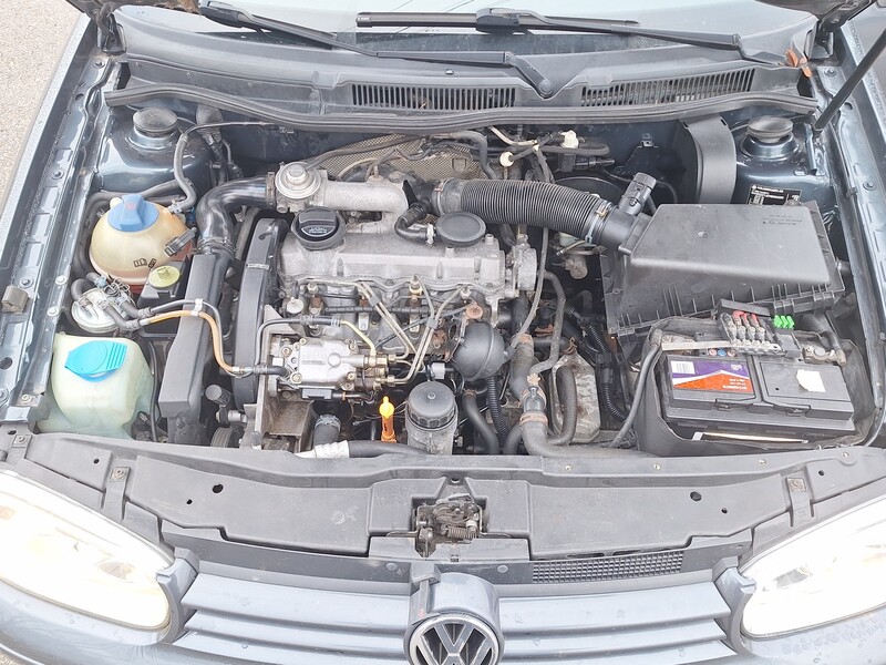 Photo 11 - Volkswagen Golf TDI 2000 y