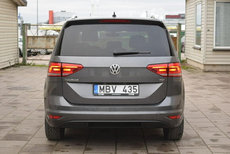 Photo 7 - Volkswagen Touran 2016 y Van