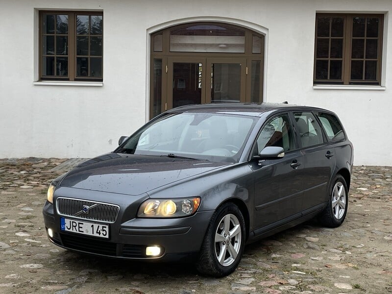 Фотография 3 - Volvo V50 2005 г Универсал