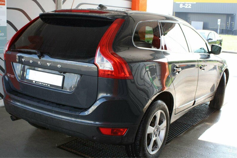 Photo 2 - Volvo XC60 2010 y Off-road / Crossover