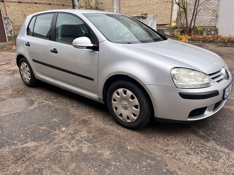 Volkswagen Golf 2004 y Hatchback