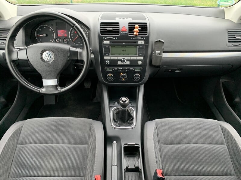 Photo 11 - Volkswagen Golf 2008 y Hatchback