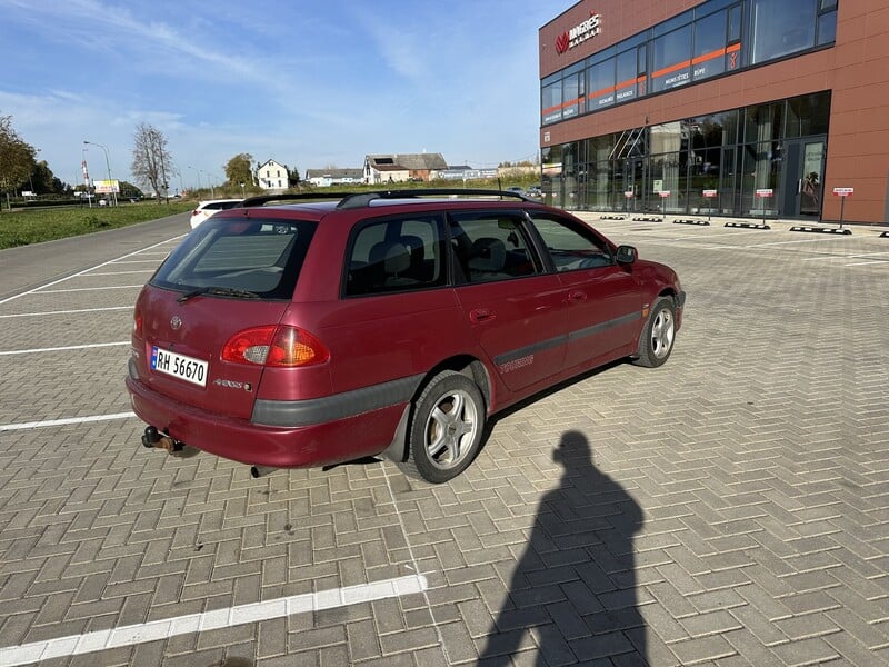 Photo 8 - Toyota Avensis 1999 y Wagon