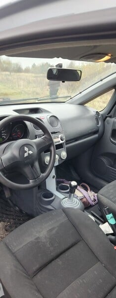 Photo 15 - Mitsubishi Colt 2005 y Hatchback