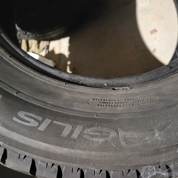 Photo 4 - Michelin Agilis R16C summer tyres minivans