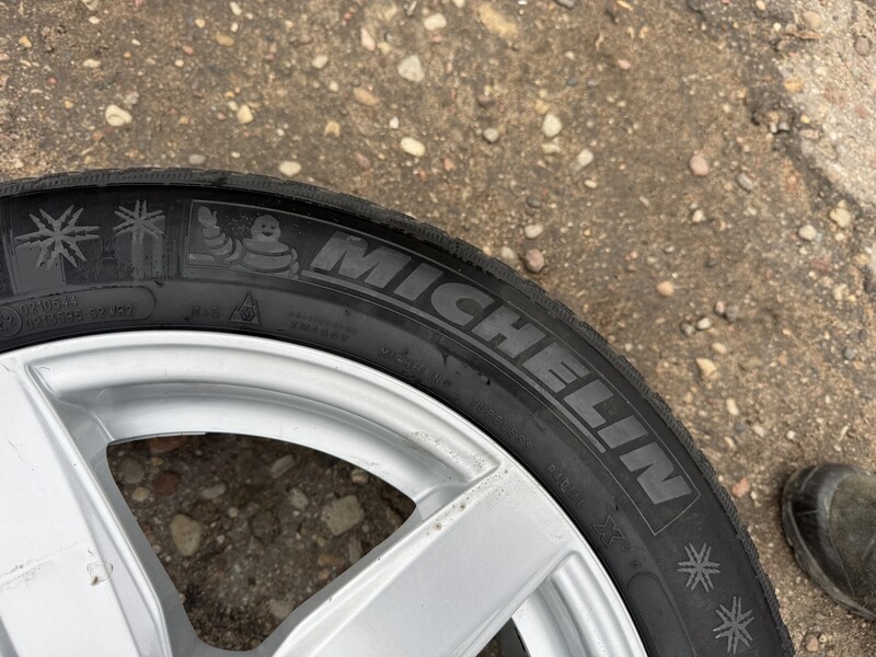 Фотография 5 - Michelin Siunciam, 4mm  R17 зимние шины для автомобилей