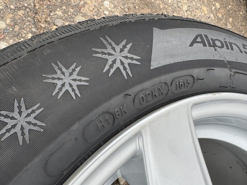 Фотография 7 - Michelin Siunciam, 4mm  R17 зимние шины для автомобилей