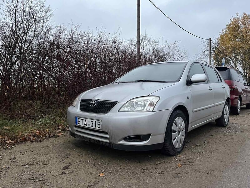 Nuotrauka 2 - Toyota Corolla 2004 m Hečbekas