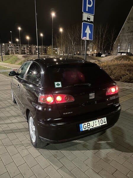 Seat Ibiza 2004 y Hatchback