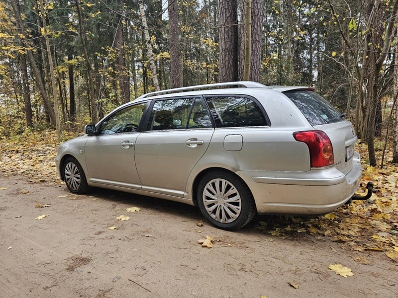 Photo 2 - Toyota Avensis II 2005 y