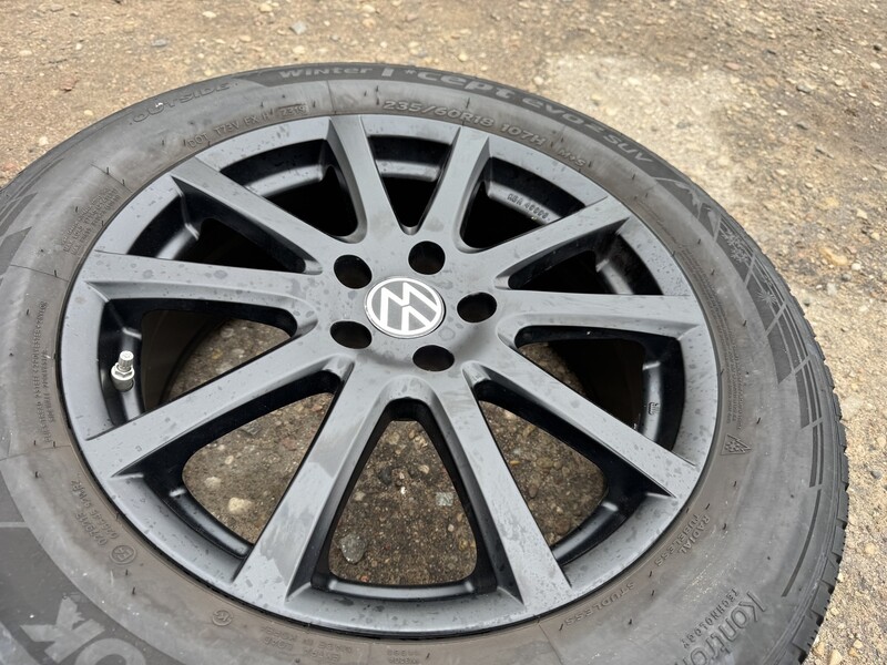 Photo 2 - Volkswagen Siunciam, 7.5J ET37 light alloy R18 rims