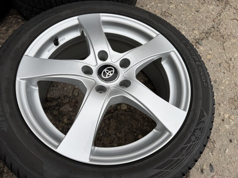 Photo 3 - Toyota Siunciam, 7J ET48 light alloy R17 rims