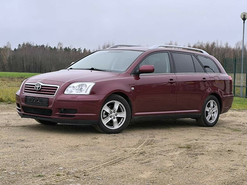 Toyota Avensis II 2003 г