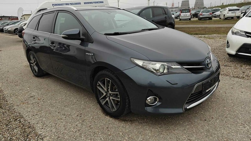 Nuotrauka 2 - Toyota Auris 2014 m Universalas