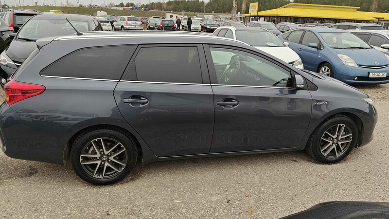 Nuotrauka 3 - Toyota Auris 2014 m Universalas