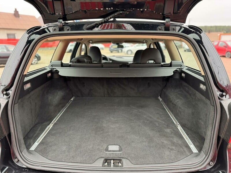 Photo 16 - Volvo V70 III 2010 y