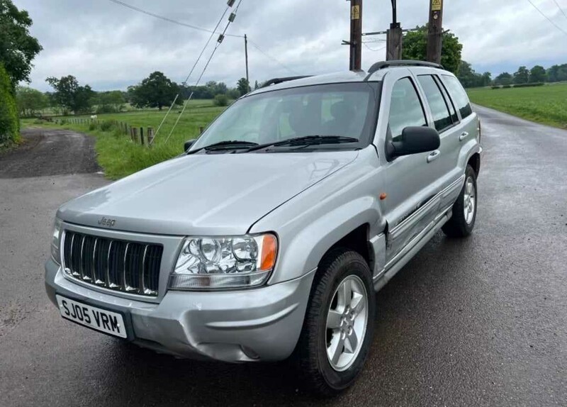 Photo 3 - Jeep Grand Cherokee 2005 y Off-road / Crossover