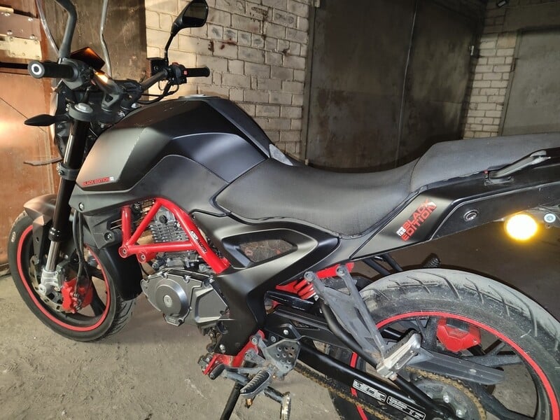 Nuotrauka 1 - KSR Code 125 2018 m Klasikinis / Streetbike motociklas