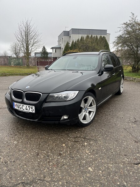 Bmw 318 E91 2009 y