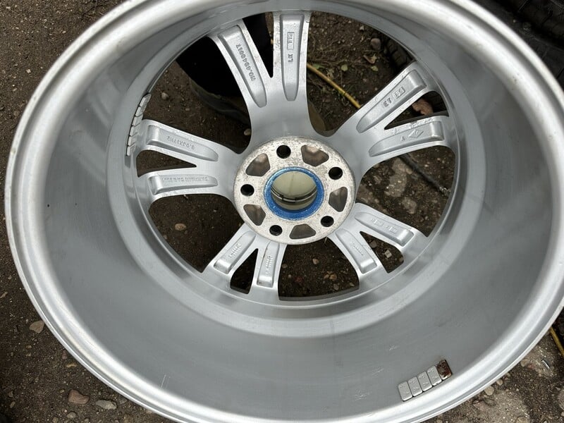 Photo 11 - Skoda Siunciam, 8J ET45 light alloy R17 rims