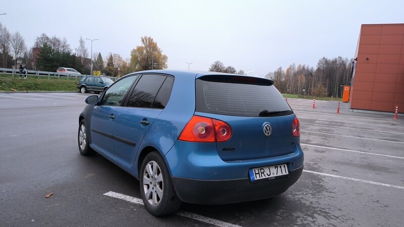 Фотография 4 - Volkswagen Golf 2004 г Хэтчбек