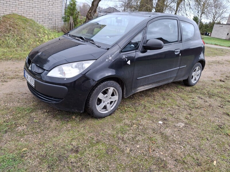 Mitsubishi Colt 2006 г Хэтчбек