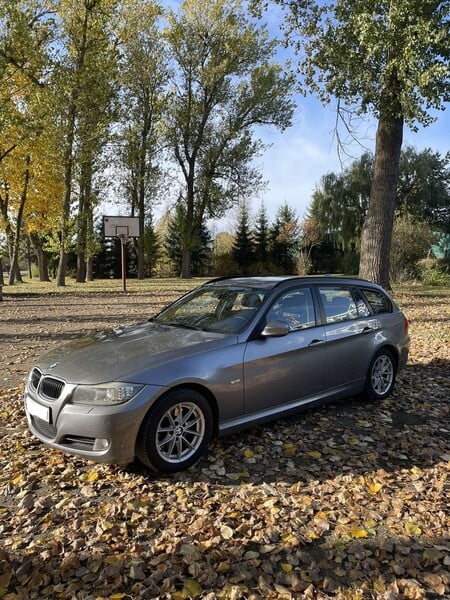 Фотография 4 - Bmw 320 2010 г Универсал