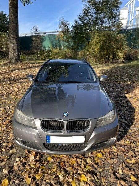 Фотография 3 - Bmw 320 2010 г Универсал