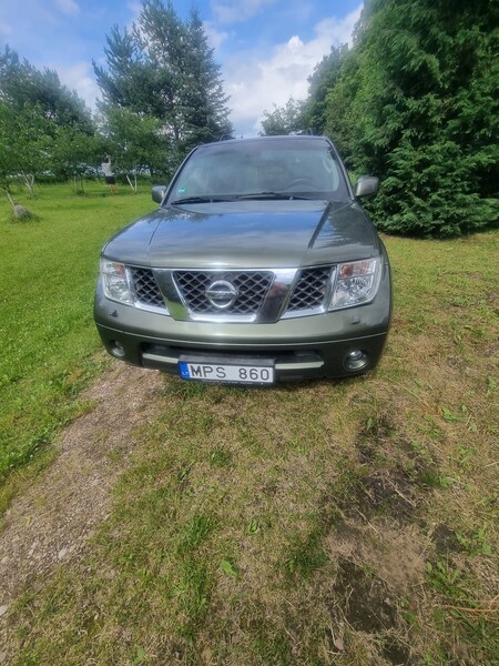 Nissan Pathfinder 2007 y Off-road / Crossover