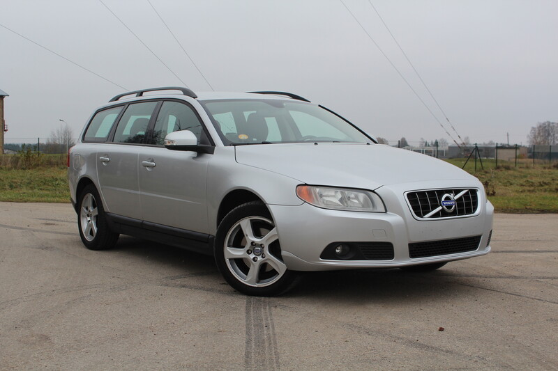 Volvo V70 III 2009 y