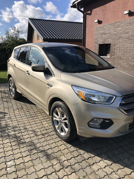 Photo 2 - Ford Escape 2017 y Off-road / Crossover