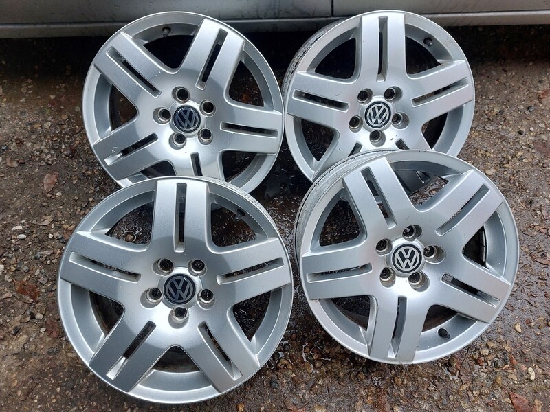 Light alloy R15 rims