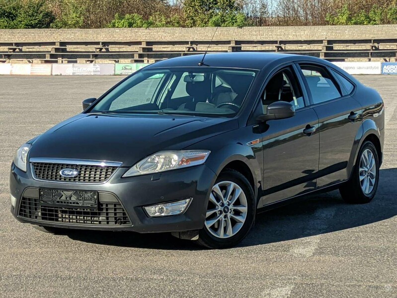 Ford Mondeo 2010 y Hatchback