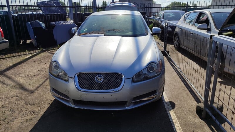 Photo 1 - Jaguar Xf X250 2009 y parts