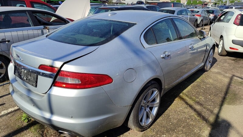 Photo 5 - Jaguar Xf X250 2009 y parts